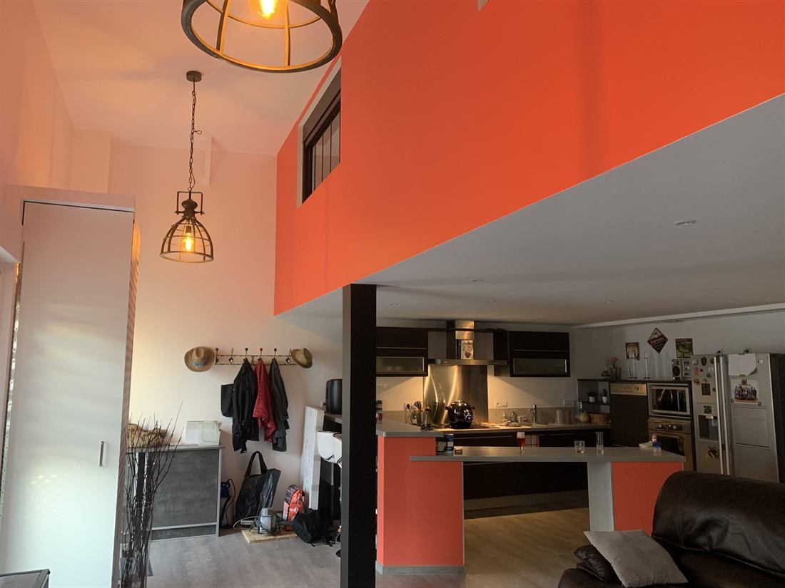 Loft moderne avec ouverture double hauteur — MAN OF STYLE